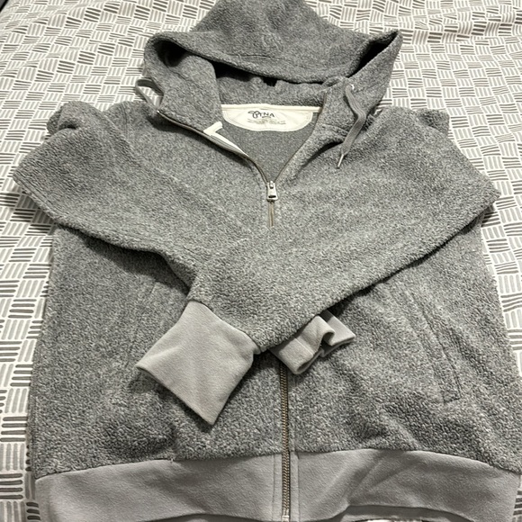 TNA by Aritzia - Picture 3 of 3